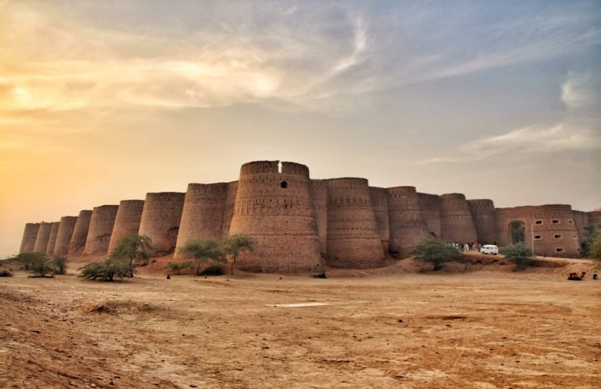 Derawar_Fort,_Bahawalpur Punjab